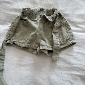 Zara 2-3 shorts